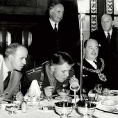 Юрий Гагарин в гостях у английской королевы